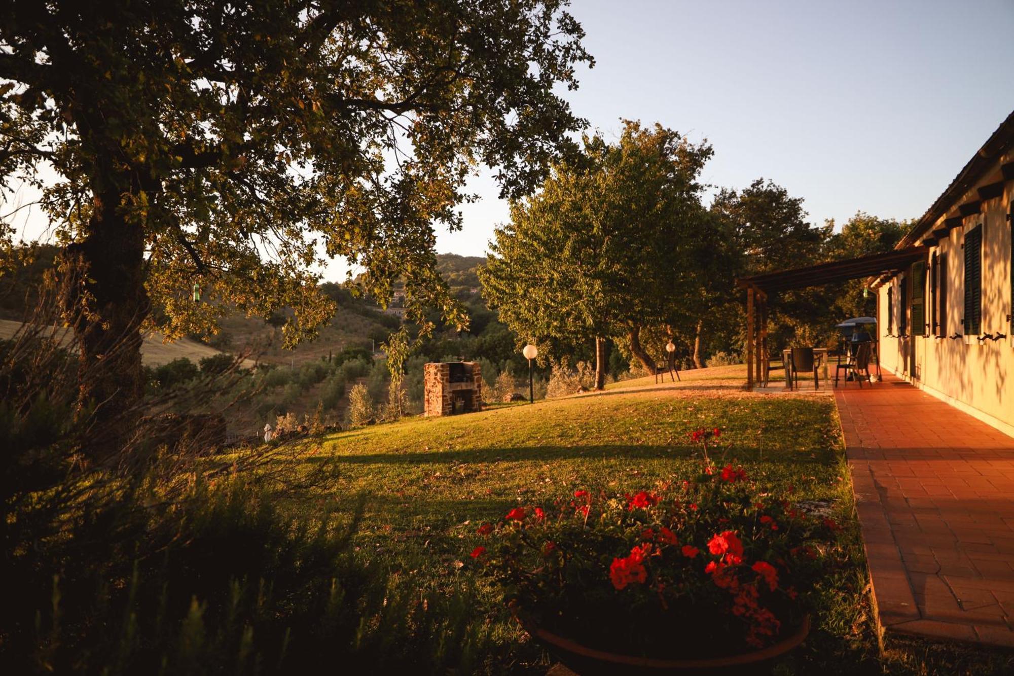 Country House Poggio Aione Guest House Catabbio Exterior foto